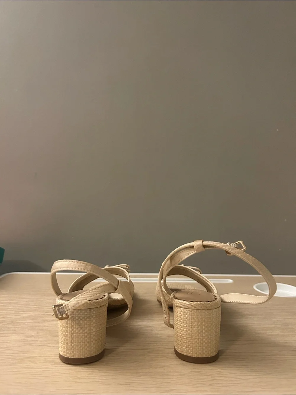 Girls' Kape Raffia Bow Ankle Strap Dress Sandals (Youth)